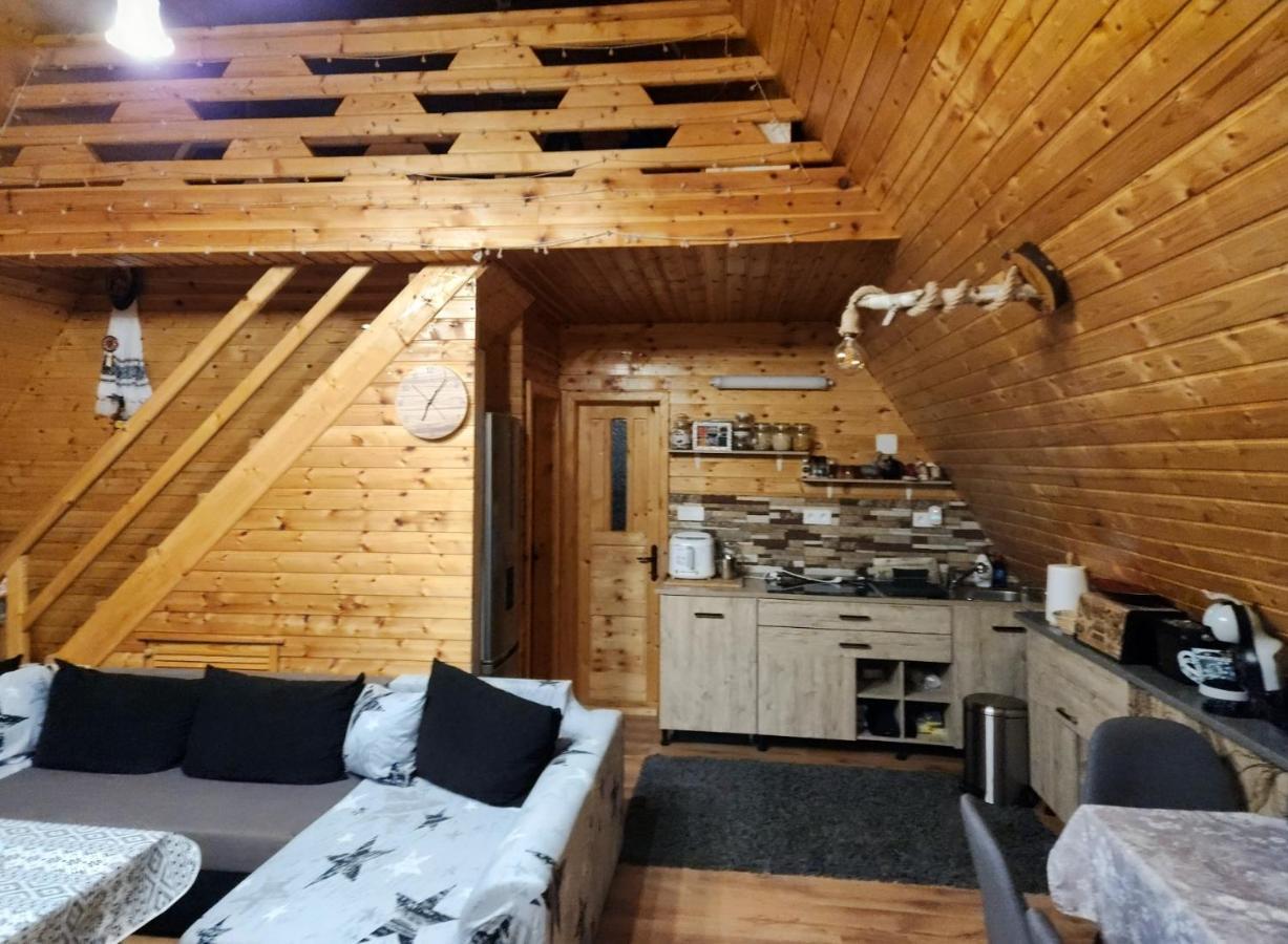 Cabana Lupul Din Apuseni Matisesti Buitenkant foto